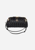 MIU MIU POCHETTE AUS NAPPA MATELASSÉ SCHWARZ
